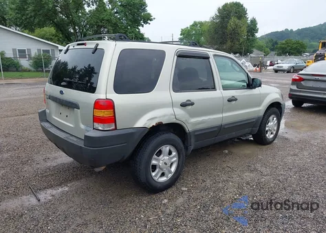 2004 Ford Escape Xlt from USA, damaged, VIN 1FMYU93134KA81145